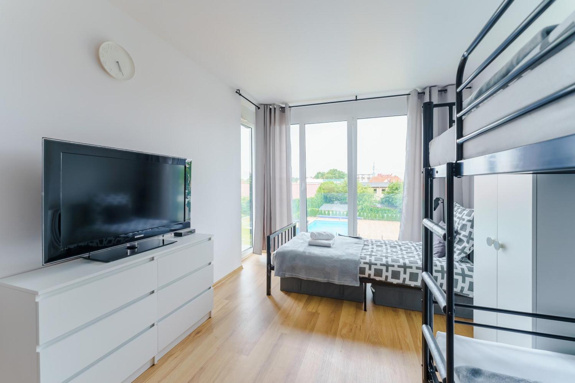 Apartment 5 Osobowy By Perlowa Przystan Rent Kolobrzeg